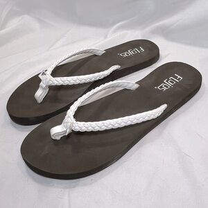 NWOT Flojos Brown & White Flip Flops
